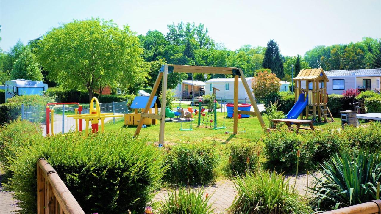 Camping Paris Beau Village Villiers-sur-Orge Экстерьер фото