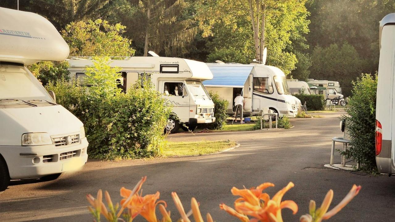 Camping Paris Beau Village Villiers-sur-Orge Экстерьер фото